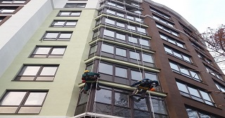 Установка крыши на балкон Кронштадт цена от 1046 руб. м/2.